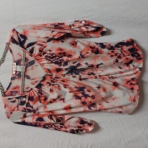 Agaci women's v-neck button down 3/4 button sleeve with slight ruching in center